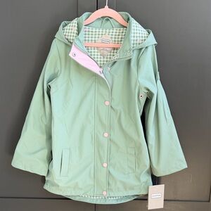 Hunter | Pastel Green Kids Raincoat w/ Pink Detailing & Gingham Heart Lining | 8